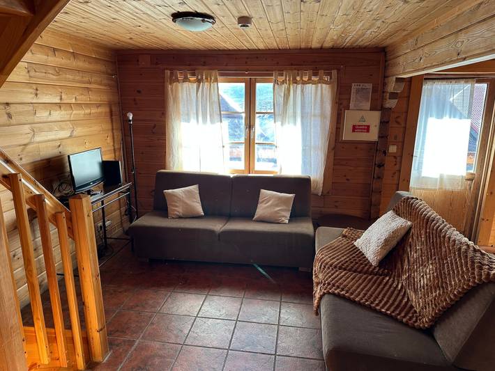 Chalet 'Moon Mountain  - Al Qamar' avec vue montagne, Wi-Fi et climatisation in Cortes do Meio, Serra da Estrela