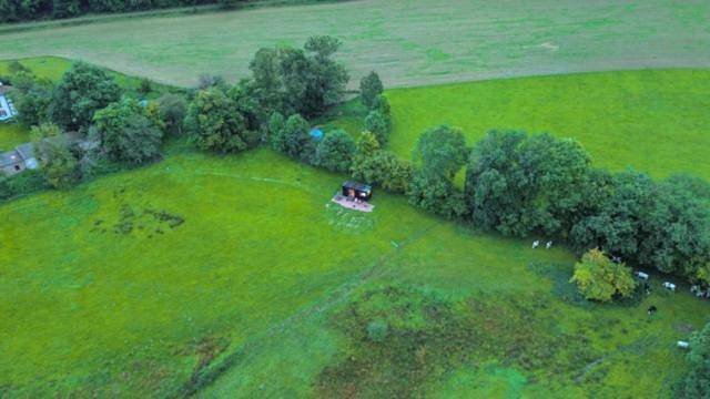 Gîte pour 3 personnes, avec vue et terrasse à Saint-Marcel-d'Urfé