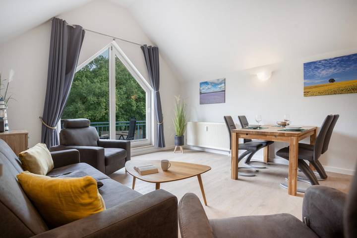 Appartement entier, Appartement « Bernsteinfischer » avec balcon et Wi-Fi in Zempin, Usedomer Norden