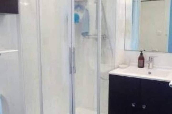 Gîte pour 2 personnes, avec piscine et terrasse dans Office De Tourisme De Toulon - 2