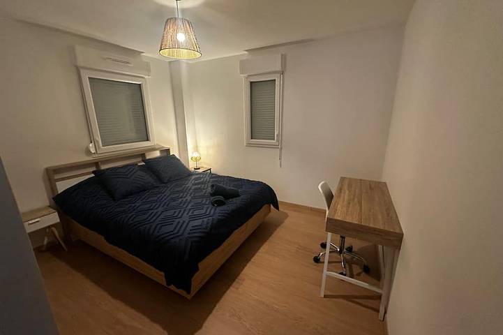 Location de vacances pour 6 personnes, avec terrasse et jardin à Sainte-Savine - 4