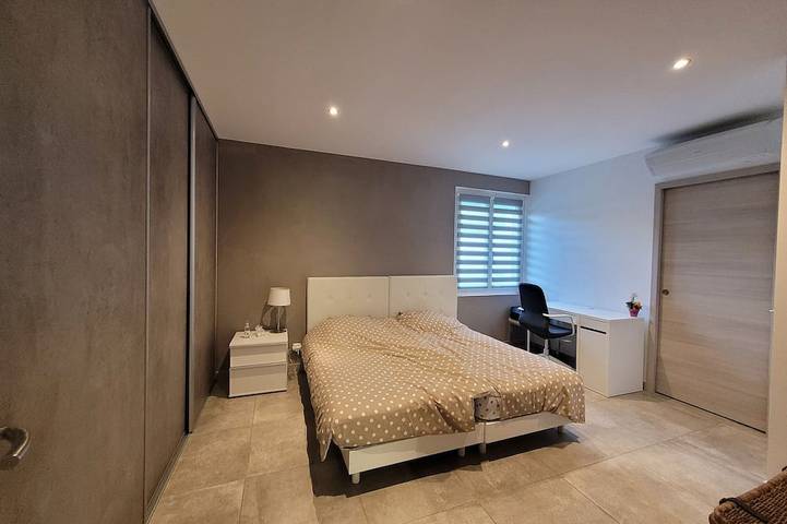 Location de vacances pour 13 personnes, avec terrasse et jardin à Saint-Jean-de-Védas - 4