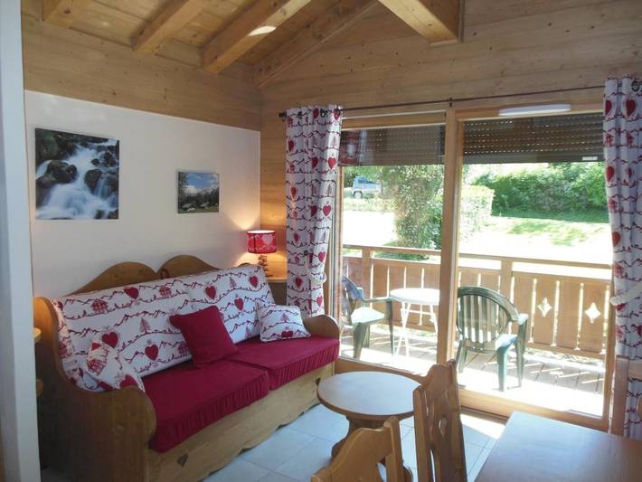 Gîte pour 4 personnes, avec vue et jardin dans Office De Tourisme Des Contamines Montjoie - 4