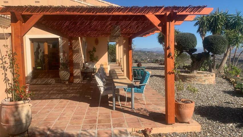 Casa rural para 8 personas, con Balcón y Terraza además de Piscina y Vistas en Alozaina - 2