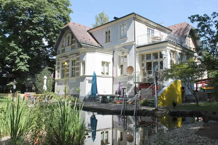 Ferienwohnung für 2 Personen, mit Pool und Ausblick sowie Garten - 1
