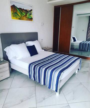 Hôtel pour 2 personnes, avec bassin pour enfant et piscine ainsi que balcon et vue, adapté aux familles dans Tarrafal
