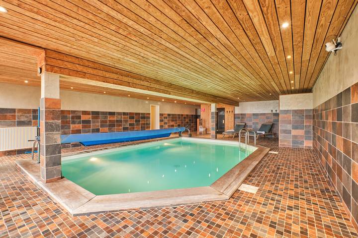 Chalet für 30 Personen, mit Sauna und Garten sowie Whirlpool in Frankreich - 2