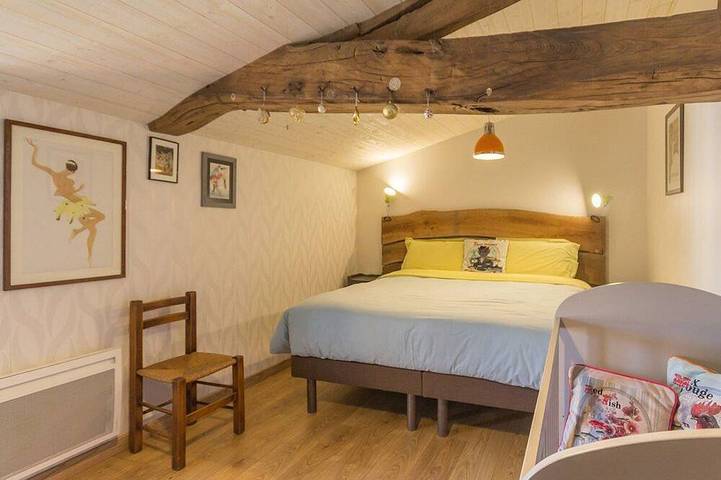 Gîte pour 6 personnes, avec jardin à Rouans - 3