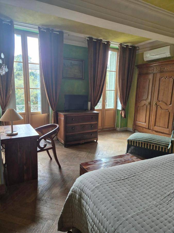 Chambre d’hôte pour 2 personnes, avec piscine et jardin
