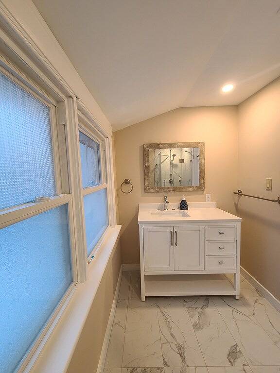 Georgian Bay Cottage-\nhot Tub/Sauna/Trail/Run/Bike/Swim//Marina! in Huronsee (Kanada)