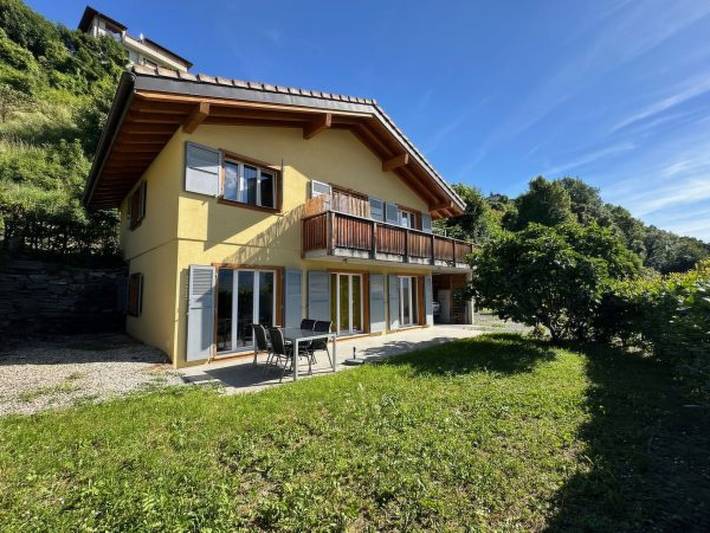 Gîte pour 4 personnes, avec terrasse à Sion