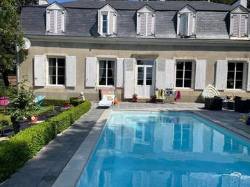 Maison d’hôte pour 2 personnes, avec piscine et jardin à Étival-lès-le-Mans