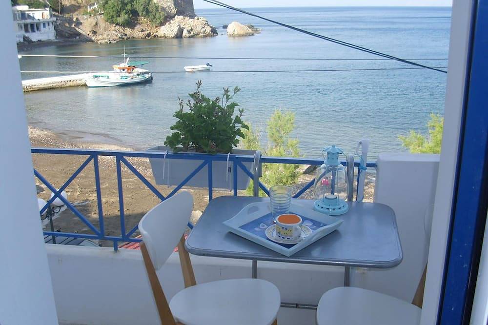 Ganze Wohnung, Alkistis Cozy By The Beach Apt auf der Insel Ikaria, Therma 1. Etage in Ikaria