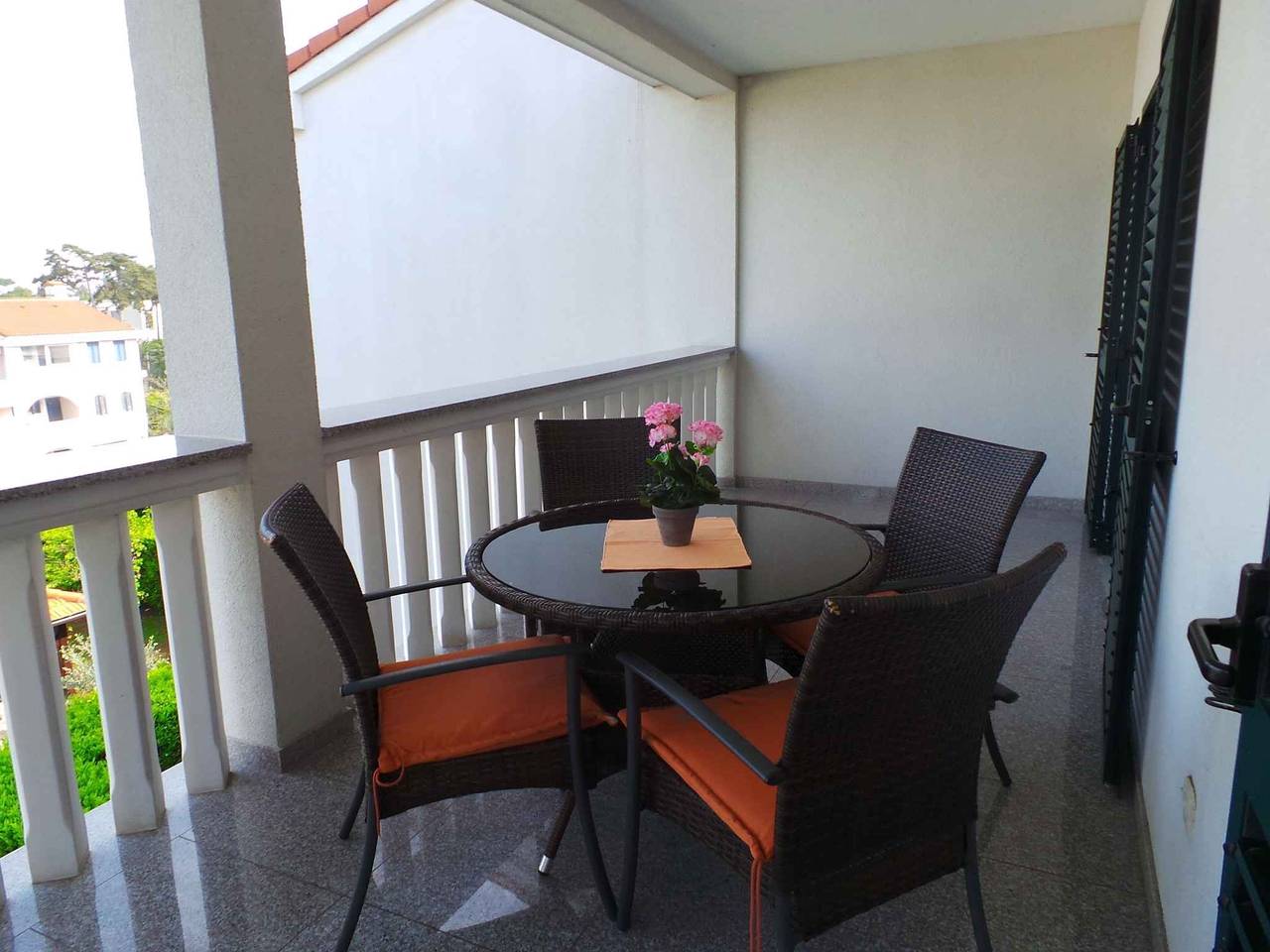 Ferienhaus mit Pool 100 m vom Strand in Milcetici, Krk
