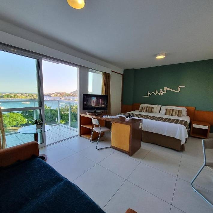 Casas e apartamentos de temporada para 4 pessoas, com balcão e vista e ainda piscina and sauna em Vitória