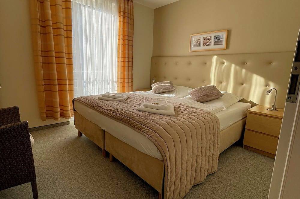 Ganze Wohnung, Apartment 1 mit Gartenterrasse und Seezugang in Zeuthen, Dahme-Seengebiet