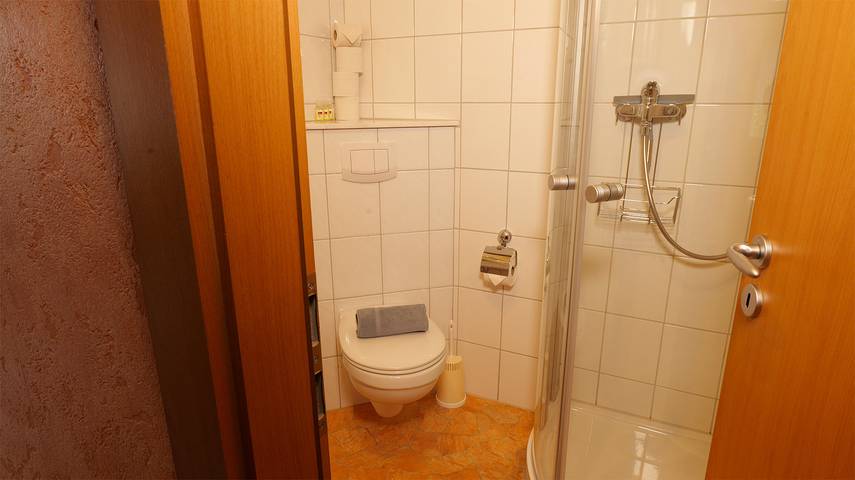 Ferienhaus für 4 Personen, mit Terrasse und Sauna sowie Ausblick in Eifel (Nordrhein-Westfalen) - 2