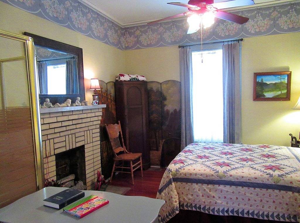 Incredible Historic 6Br 7 Ba Home in Downtown.  in Ducktown, Blue Ridge Mountains
