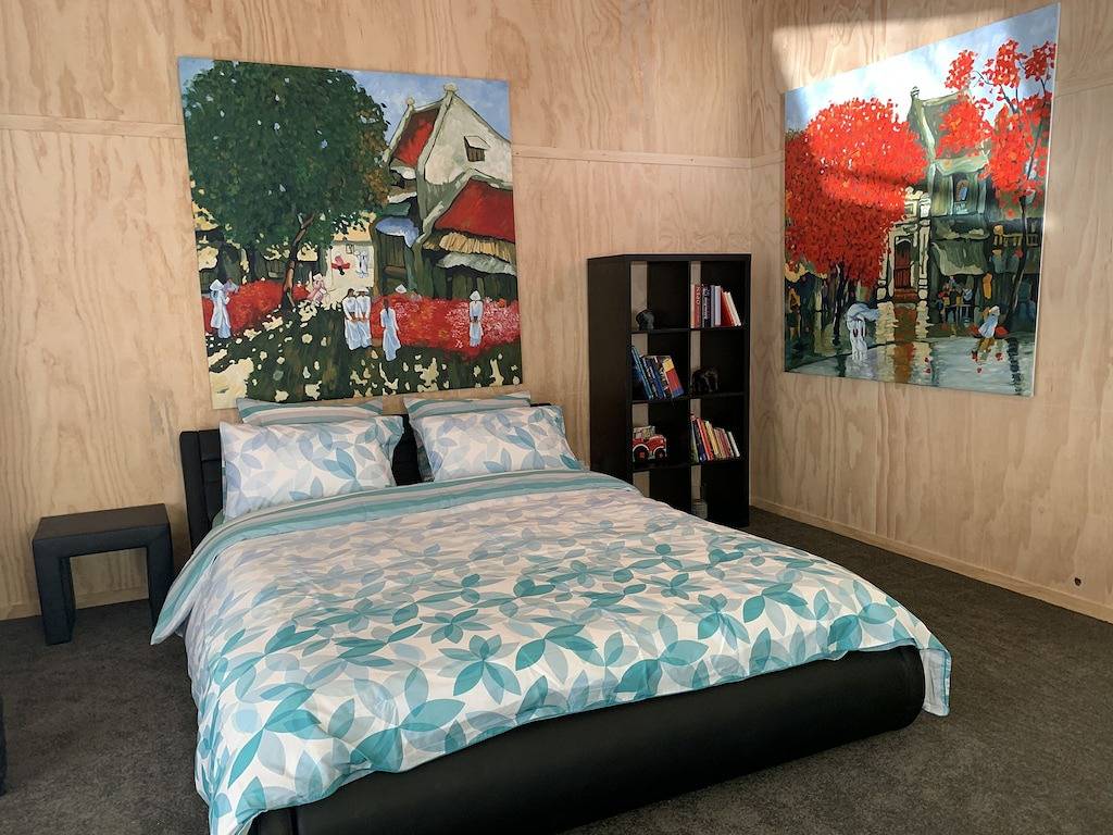 Hoa and Gordon Duncan in Western Bay of Plenty District