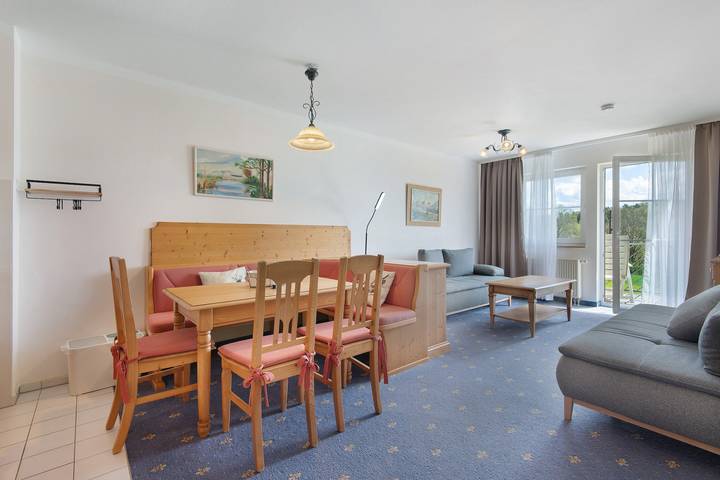 Ferienwohnung für 4 Personen, mit Seeblick und Balkon am Brombachsee