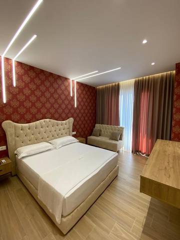 Hôtel pour 3 personnes, avec vue et jardin à Durrës