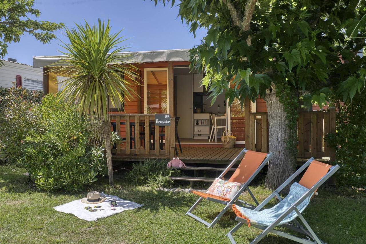 Deluxe Bungalow in Saint-Palais-sur-Mer, Côte de Beauté