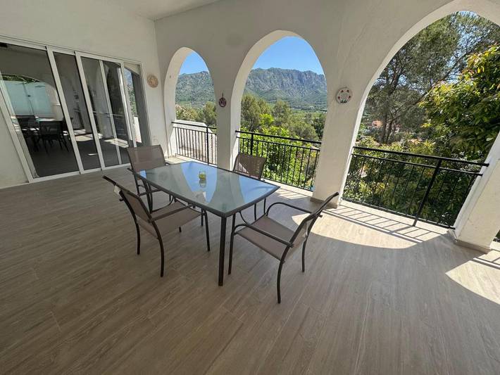 Casa rural para 5 personas, con Balcón y Terraza además de Jardín y Piscina en Alzira - 2