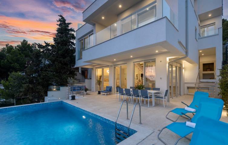 Villa für 10 Personen, mit Pool und Garten sowie Meerblick in Drage - 3