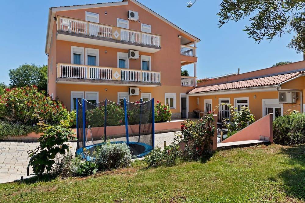 Camping voor 6 Personen in Medulin, Zuidkust Istrië