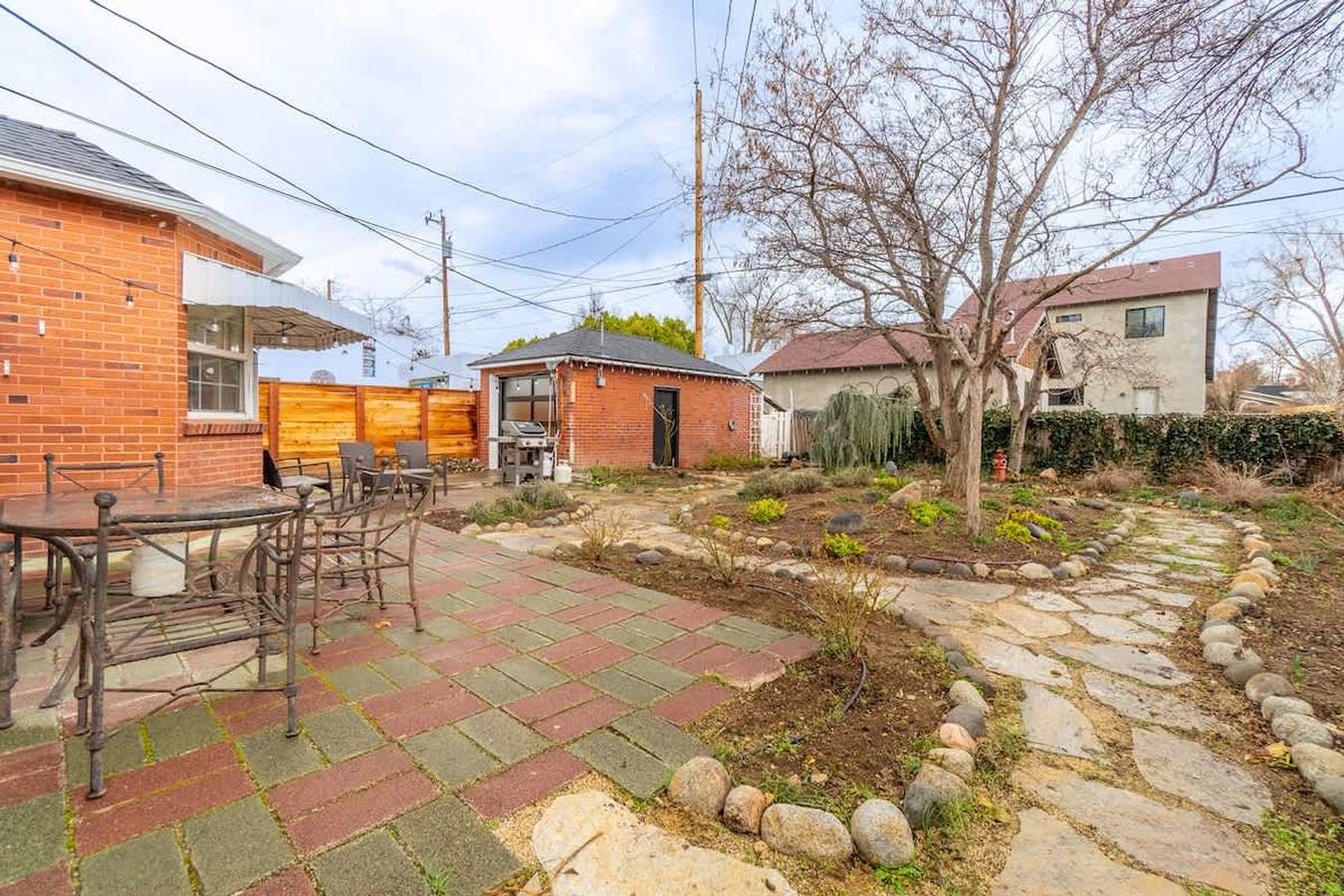 The Luxury Brick Home   Mature Yard   Chef Kitchen in Reno, Nevada (Estados Unidos)