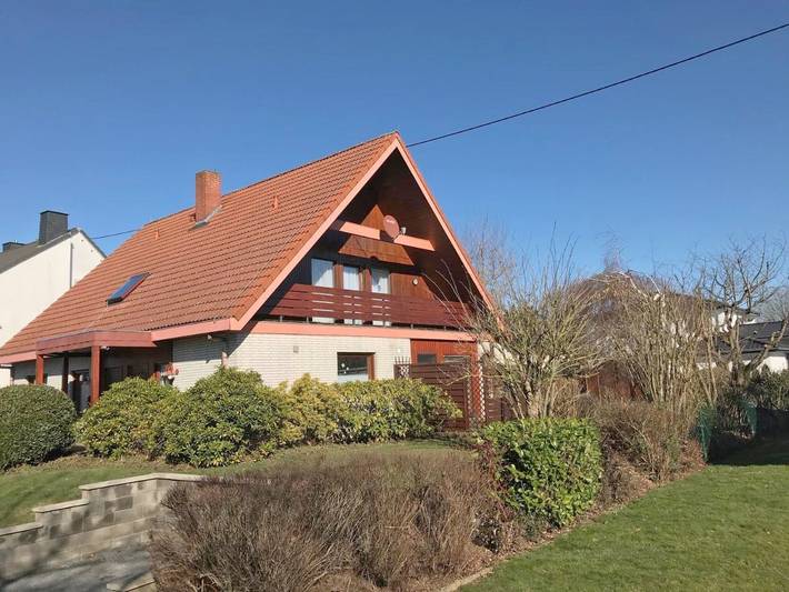 Ferienwohnung für 4 Personen, mit Ausblick und Balkon, kinderfreundlich in Minderlittgen