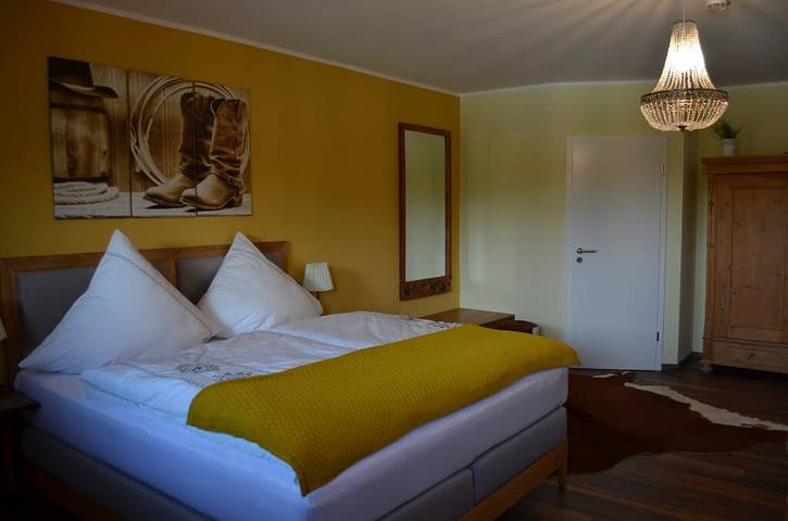 Ferienwohnung für 4 Personen, mit Balkon und Balkon/Terrasse sowie Terrasse und Garten in Eging am See