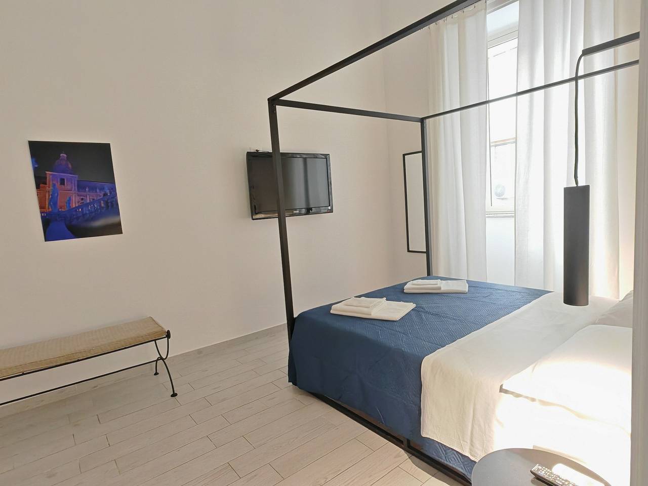 Ganze Wohnung, Myla's Rooms 4 Apartment mit Balkon, Wlan und Klimaanlage in Palermo, Palermo Provinz