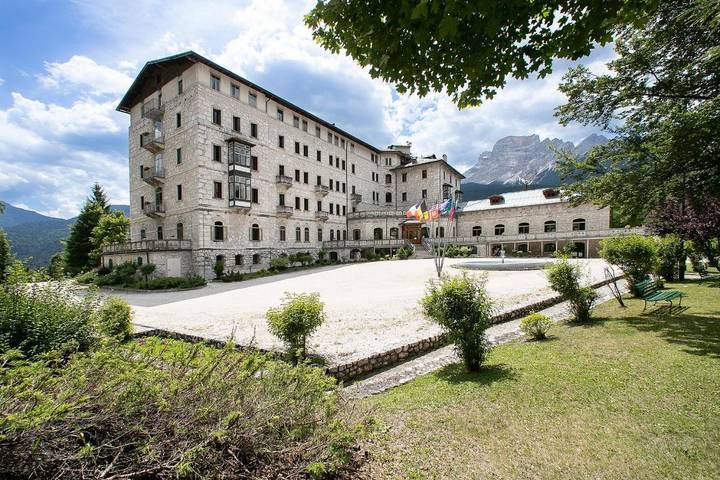Appartamento per 3 persone, con Idromassaggio e Terrazza nonché Giardino e Sauna a Borca di Cadore