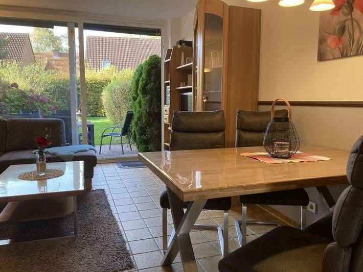 Ruhig gelegenes Ferienhaus über 2 Etagen mit Terrasse und Garten in Kellenhusen, Ostholstein
