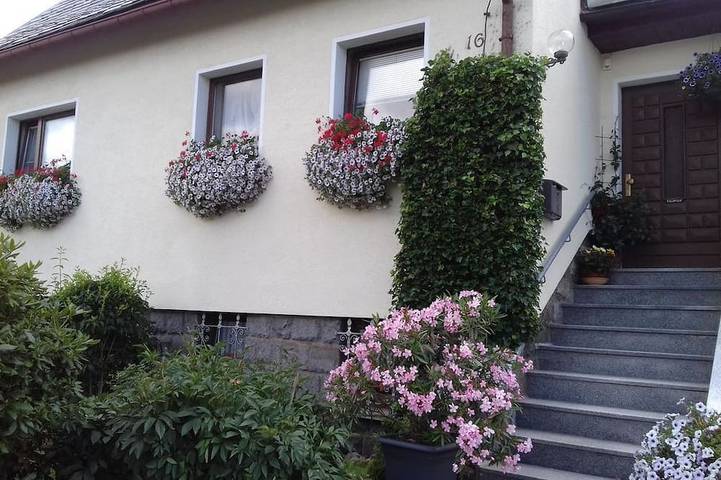 Chalet für 3 Personen, mit Garten in Altenberg
