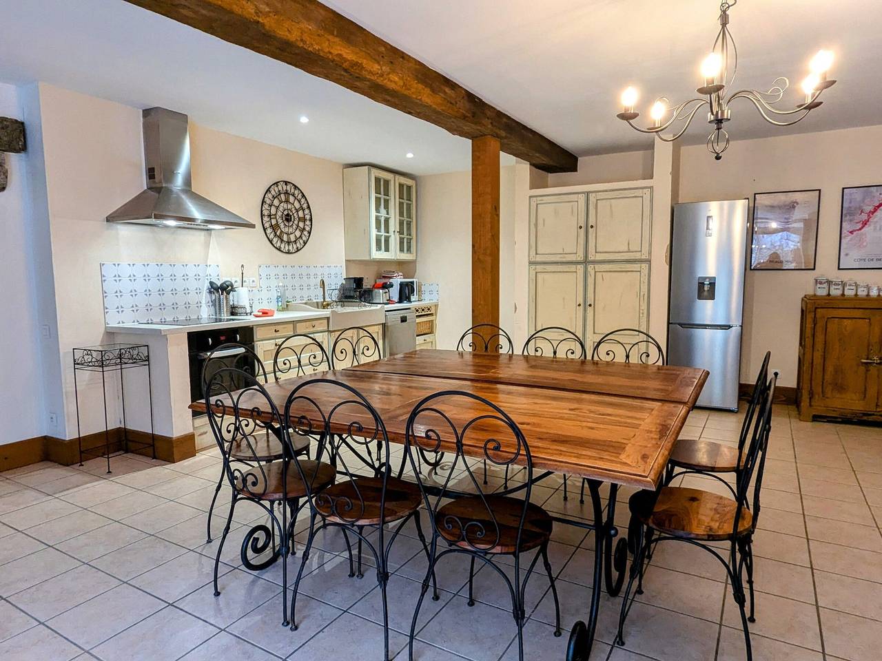 Casa rural familiar con piscina, aire acondicionado y Wi-Fi en viñedos in Saint-Aubin (Côte-d'Or), Beaune region