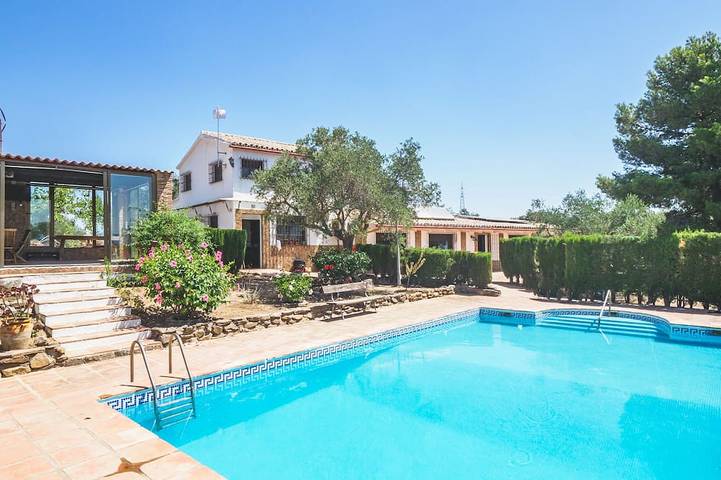 Ferienhaus für 12 Personen, mit Whirlpool und Garten, mit Haustier in Álora