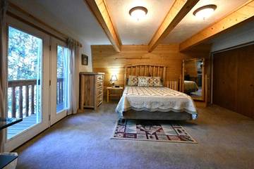 Log Cabin for 14 Guests in Idaho, USA, Picture 4