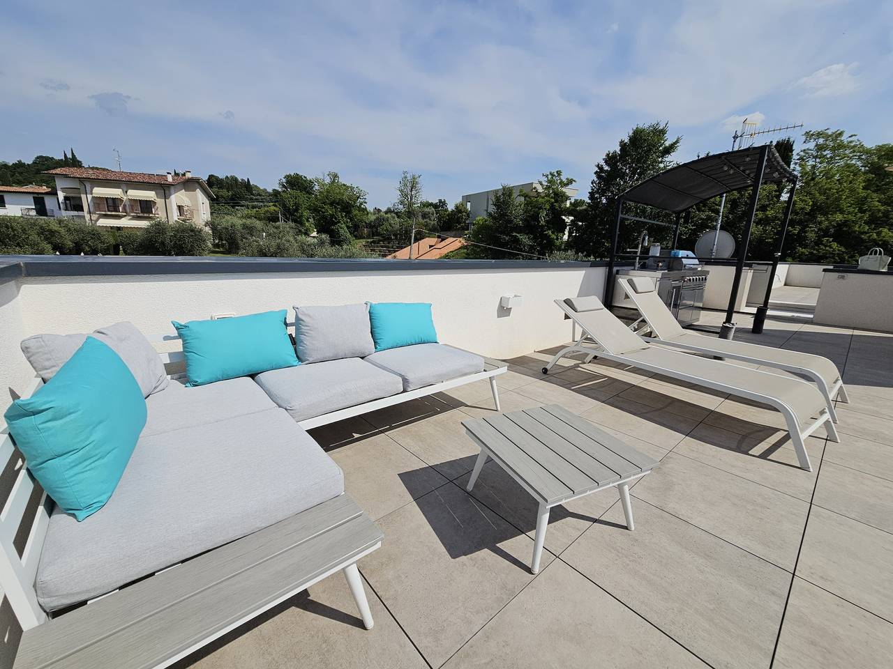 Appartement entier, Regarda - "Zoe" appartment with pool and large lake-view terrace in Lazise, Montagnes autour du lac de Garde