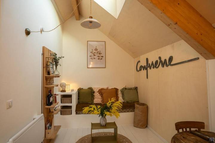 Gîte pour 3 personnes, avec Jacuzzi ainsi que Terrasse et Jardin à Loupes