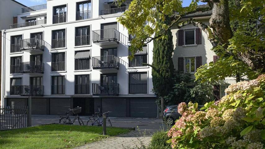 Ferienwohnung für 4 Personen, mit Garten und Ausblick sowie Seeblick, kinderfreundlich in Zürich - 3