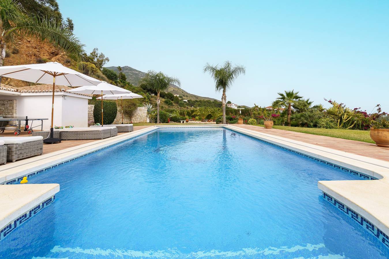 Villa 'Mirador De Valtocado' met Zeezicht, Wi-Fi en Airconditioning in Urbanización Pueblo Valtocado, Mijas