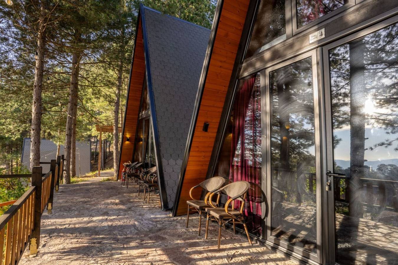 Estudio entero, Grey Retreat | The Golden Cabins with Garden in Gjinar, Elbasan