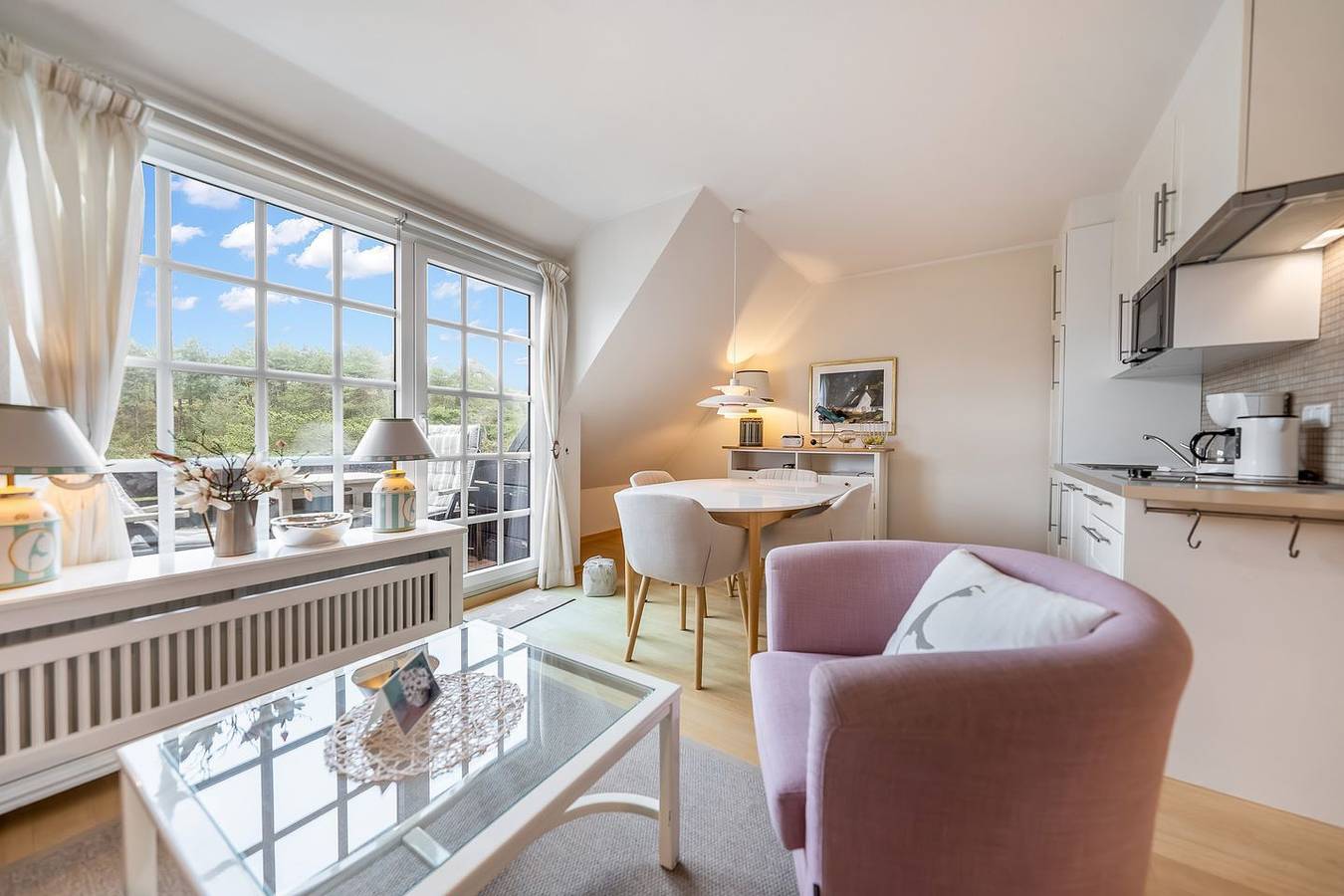 Ganze Wohnung, Zwei Zimmer Apartment in Hörnum auf Sylt mit Balkon und direkter Strandnähe in Hörnum, Sylt