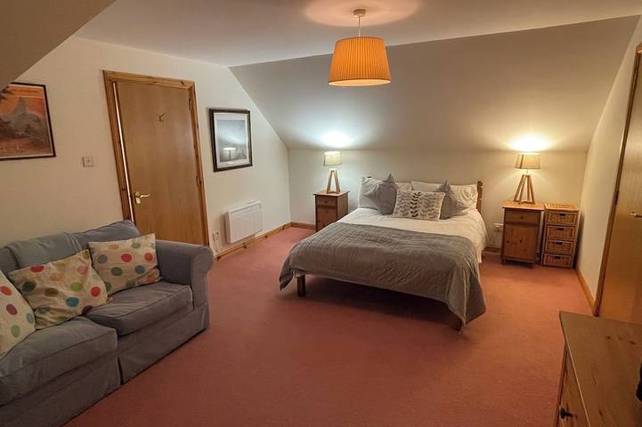 4 bedroom house with large garden  in Cairngorms -  ideal for families in Nethy Bridge, Highlands