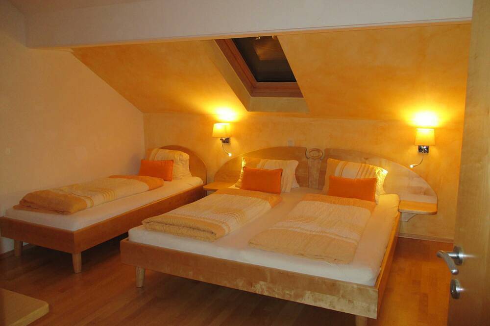 Ferienwohnung 2 - Ferienhof Nußbaumer in Mondsee & Irrsee