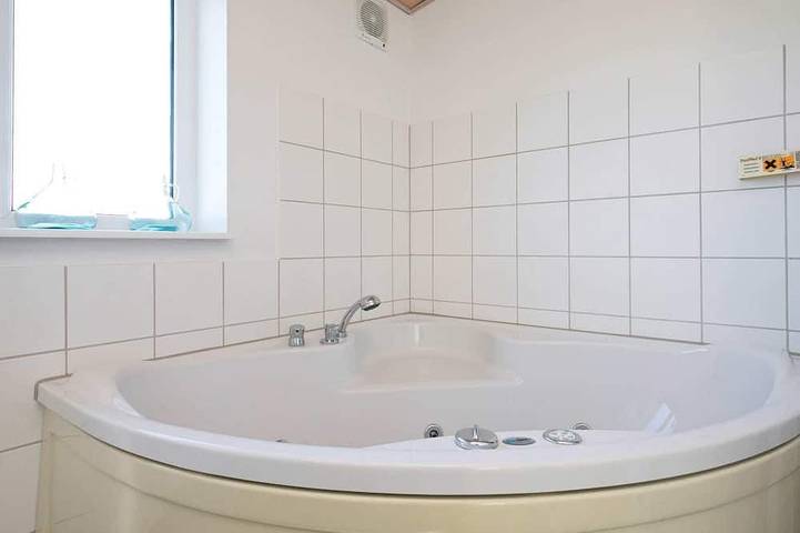 Ferienpark für 8 Personen, mit Terrasse und Sauna sowie Pool und Whirlpool, mit Haustier in Dänemark an der Nordsee - 2