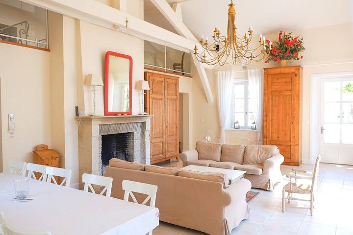 Gîte pour 10 personnes, avec piscine, adapté aux familles à Divajeu - 3
