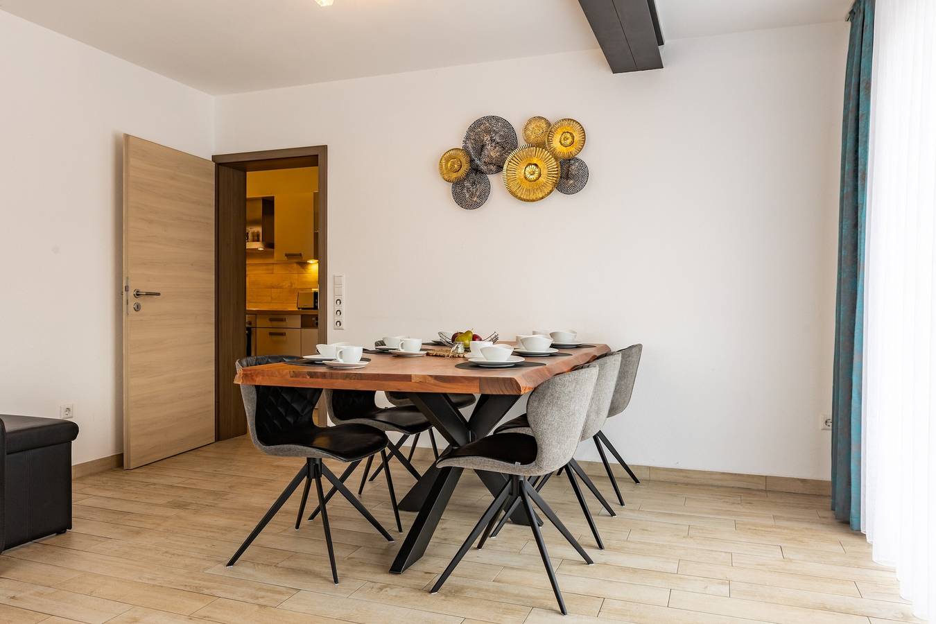 Ganze Wohnung, Deluxe-Apartment Aachhorn mit Seeblick, Balkon und Wi-Fi, 65qm in Bodman-Ludwigshafen, Obersee (Bodensee)